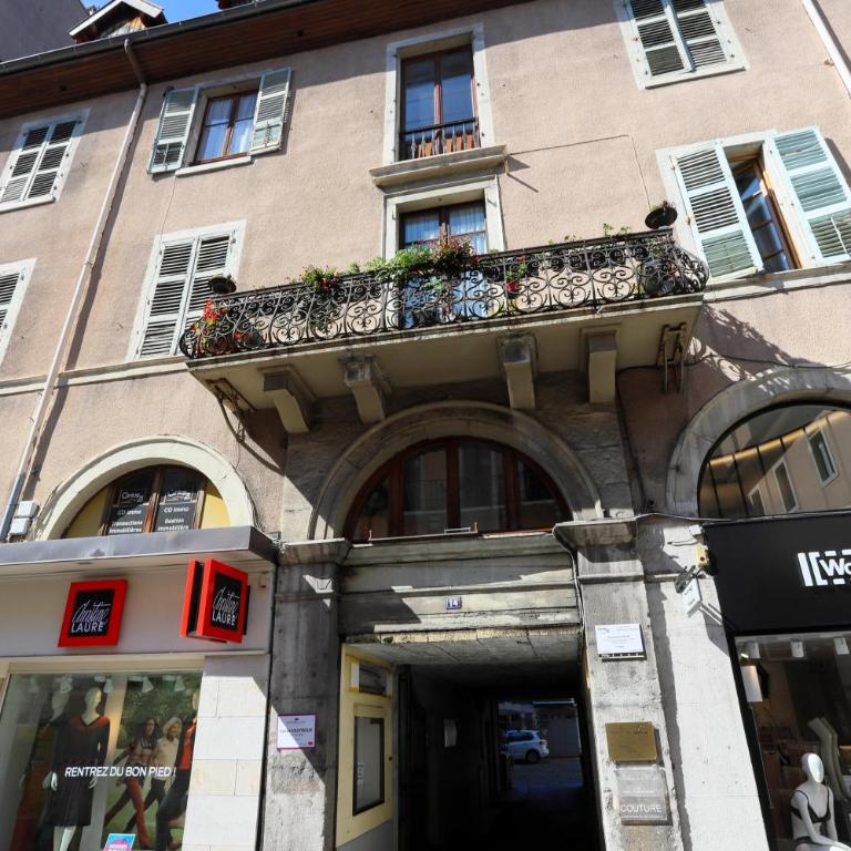 ROYALEMENT BIEN ! Hyper-centre - Wifi - Vieille Ville - Apartamento de 1 dormitorio - 29