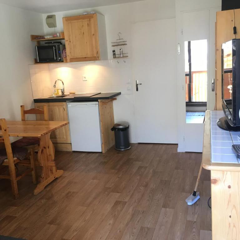 Cosy central Studio with a view, balcony 20m2 4ppl - Studio - 20