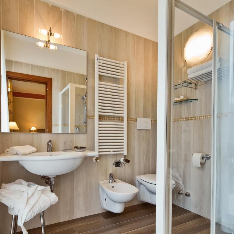 Hotel Astra - Double or Twin Room with air conditioning - 2