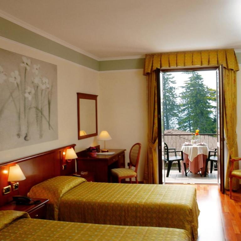 Hotel Astra - Camera Tripla - 1