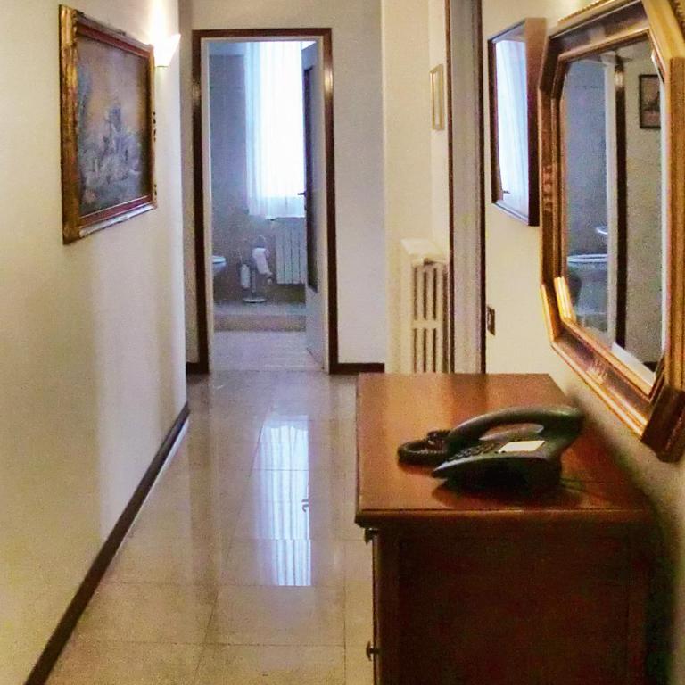 Hotel Astra - Appartamento con 2 Camere da Letto (2-4 Adulti) - 9