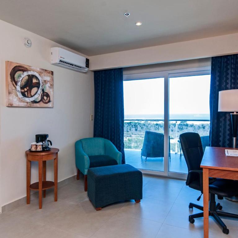 Holiday Inn Express Cabo San Lucas by IHG - Suite con cama extragrande - 6