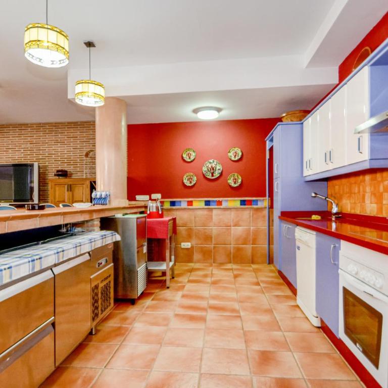 Nice Home In Estepona - Casa de Vacaciones de 6 dormitorios - 6