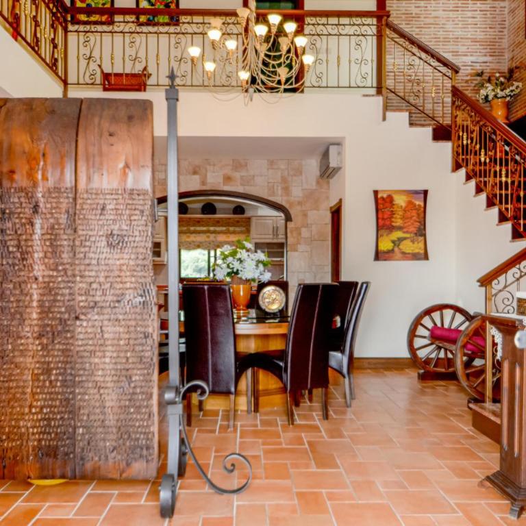 Nice Home In Estepona - Casa de Vacaciones de 6 dormitorios - 7