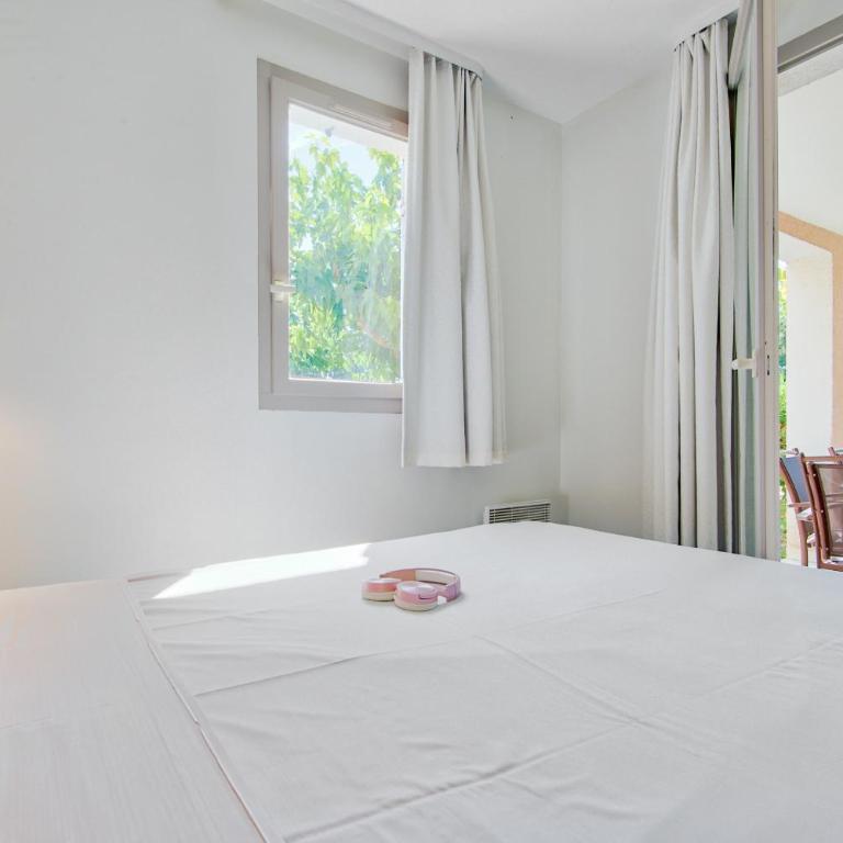 Résidence Pierre & Vacances Les Parcs de Grimaud - Appartement 1 Chambre avec Coin Nuit dans Alcôve et Terrasse ou Balcon (6 Personnes) - 7