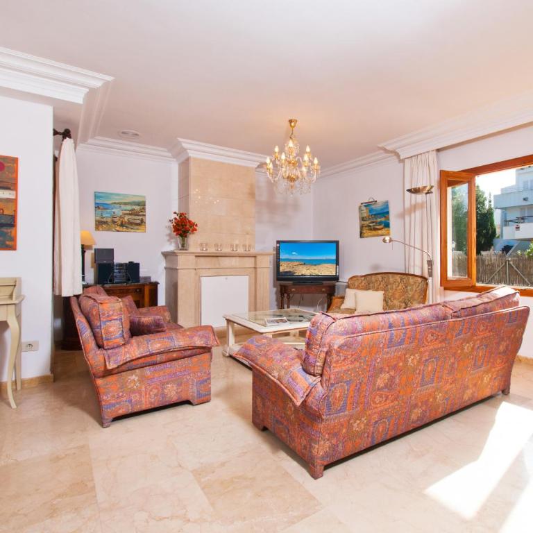Villa Tita de Manresa, con jardines y vista mar - Villa - 13
