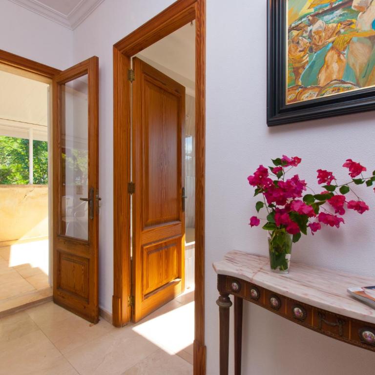 Villa Tita de Manresa, con jardines y vista mar - Villa - 23