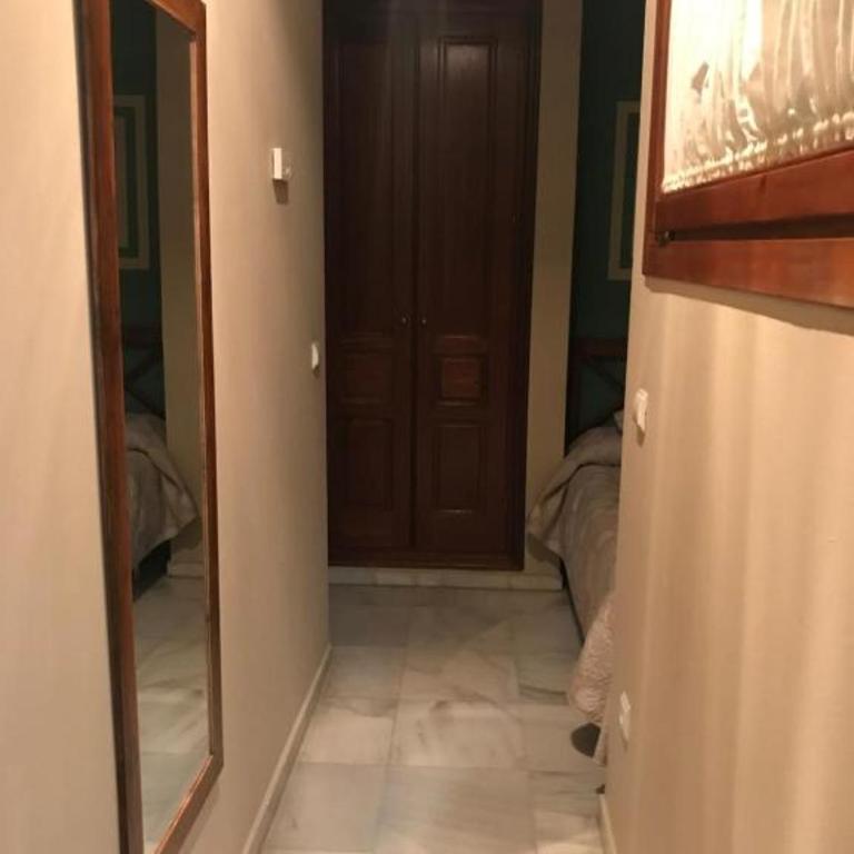 Hostal Puerta Carmona - Habitación Triple Estándar - 10