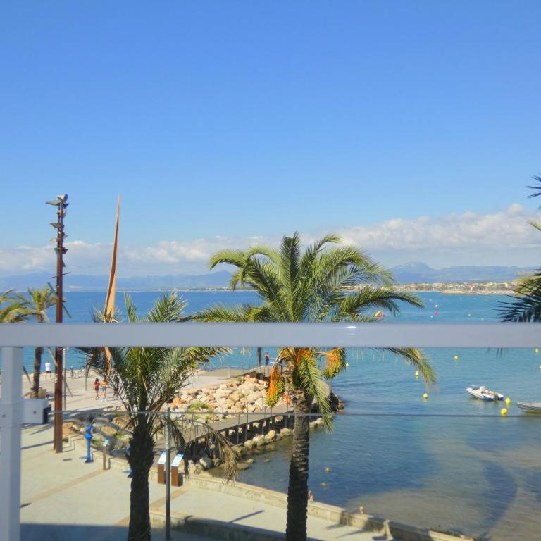 Rentalmar Family Acantilados - Apartamento de 3 dormitorios con vistas al mar (8 adultos) - 17