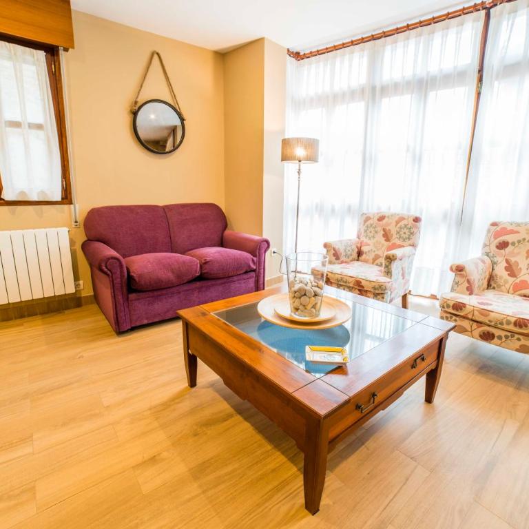 Apartamentos Las Fuentes - Two-Bedroom Apartment (4 Adults) - 1