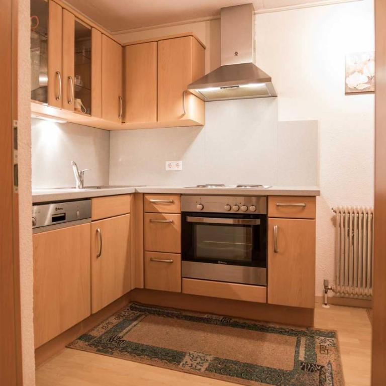 Gästehaus Elfi - Standard Apartment mit 2 Schlafzimmern und Balkon - 2