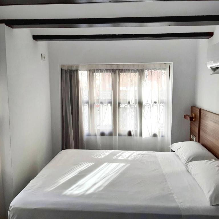 Hotel 19-30 Valencia - Double Room - 1