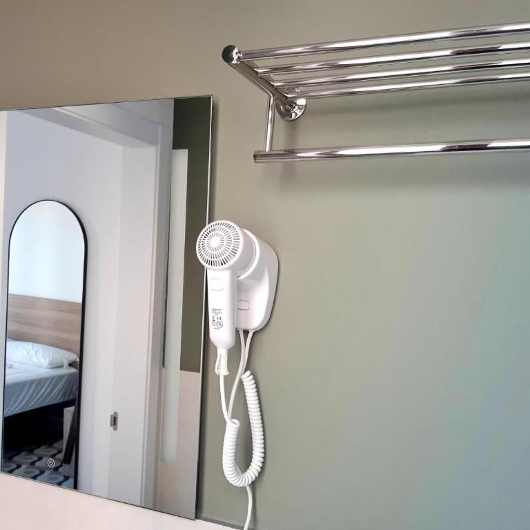 Hotel 19-30 Valencia - Double Room with Balcony - 1