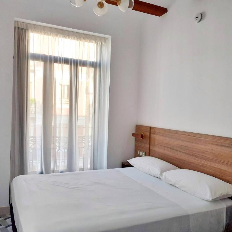 Hotel 19-30 Valencia - Double Room with Balcony - 3