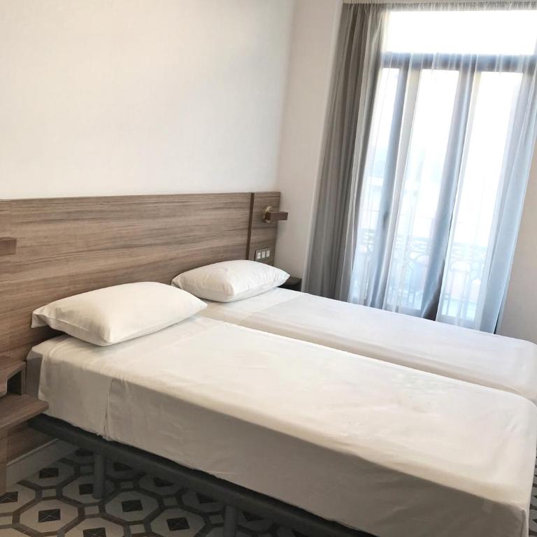 Hotel 19-30 Valencia - Double Room with Balcony - 7