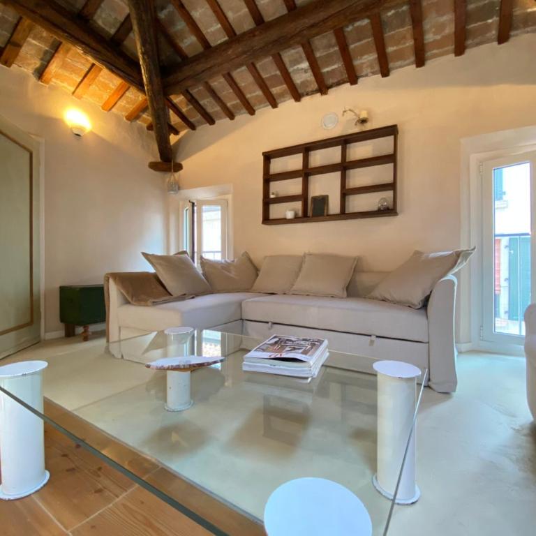 InCastrum - la soffitta in centro - One-Bedroom Apartment - 23