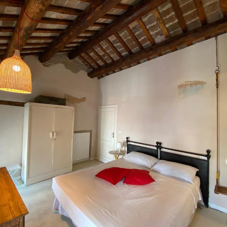 InCastrum - la soffitta in centro - One-Bedroom Apartment - 9