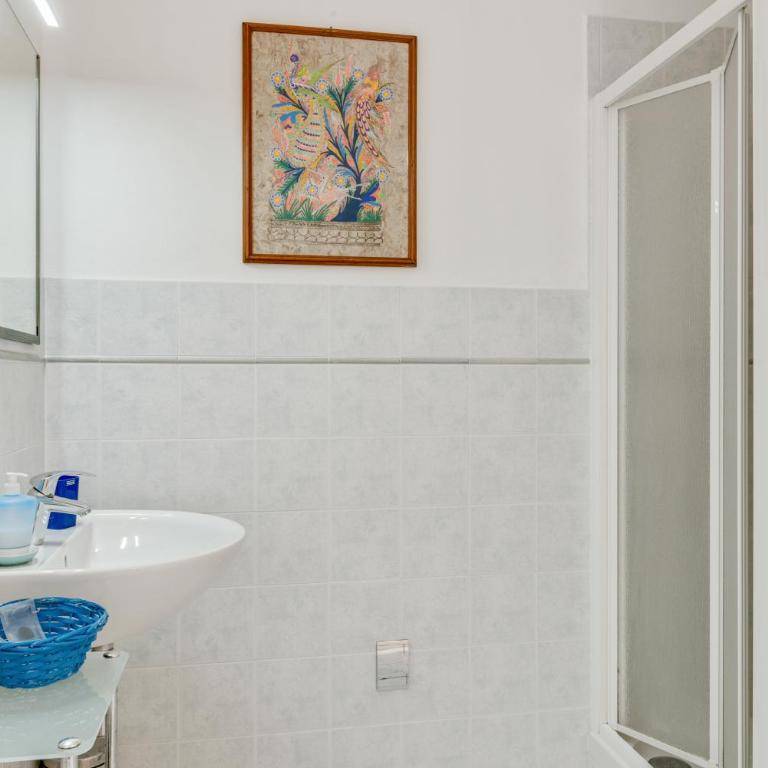 GuestHost - La Spezia Migliarina Apartment con terrazzo - Two-Bedroom Apartment - 6