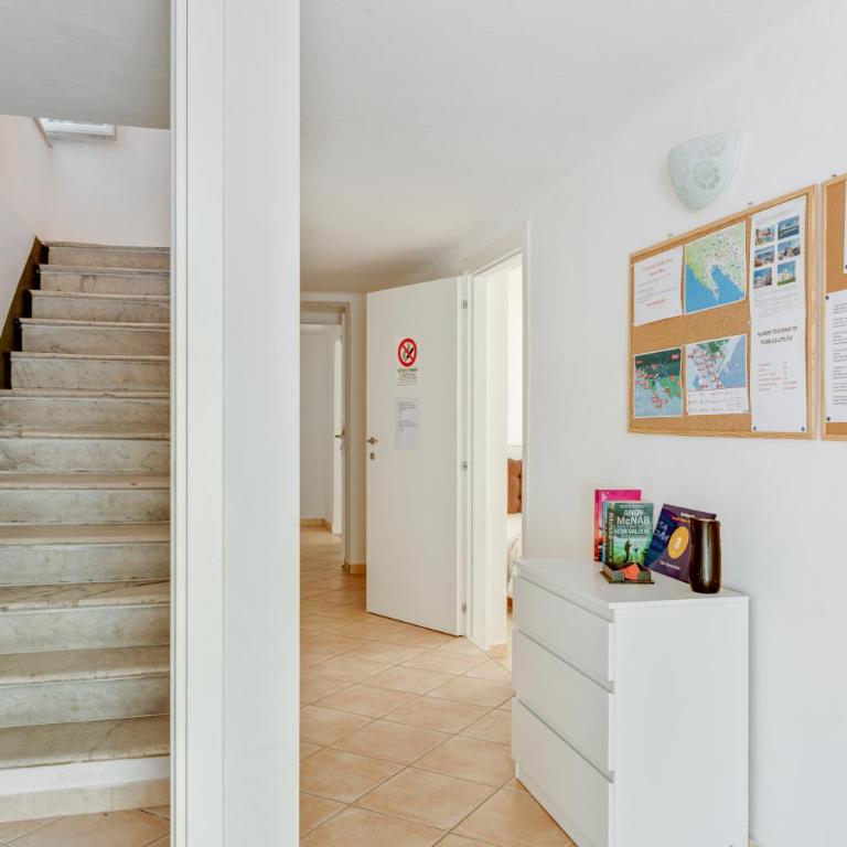 GuestHost - La Spezia Migliarina Bedrooms - Double Room - 2