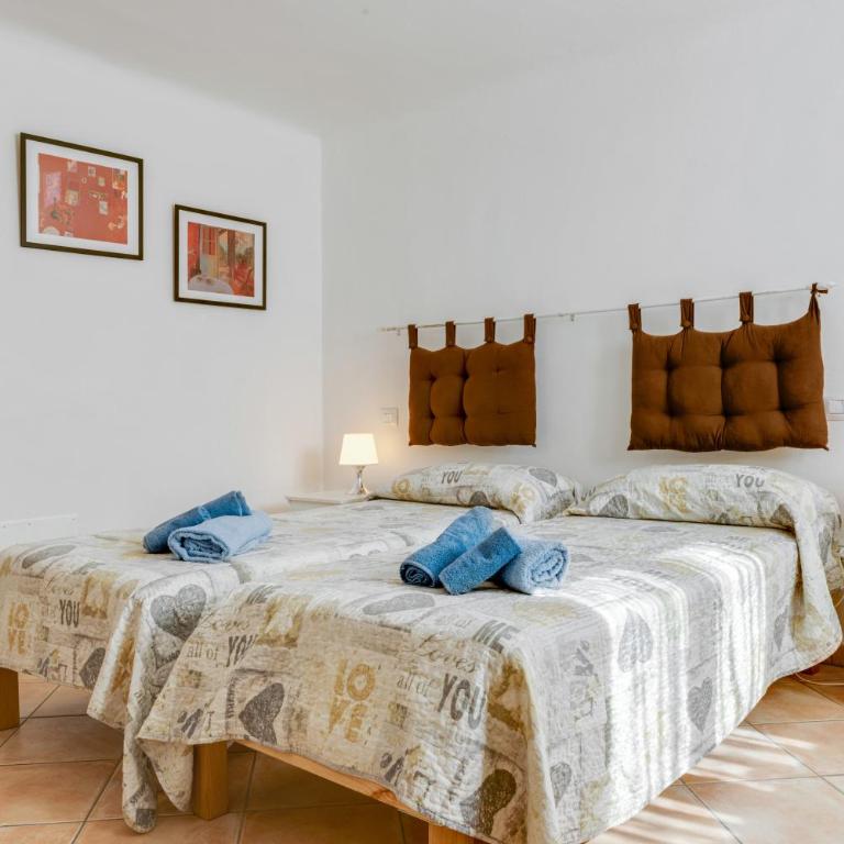 GuestHost - La Spezia Migliarina Bedrooms - Double Room - 7