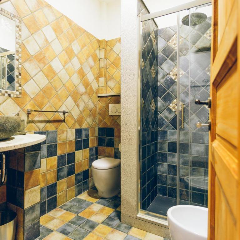 AQUILA D'ORO TRIESTE - Camera Matrimoniale con Bagno Privato - 5