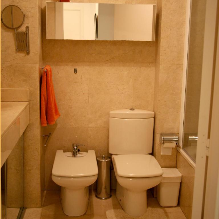 Enric Granados 15 - Three-Bedroom Apartment - 12