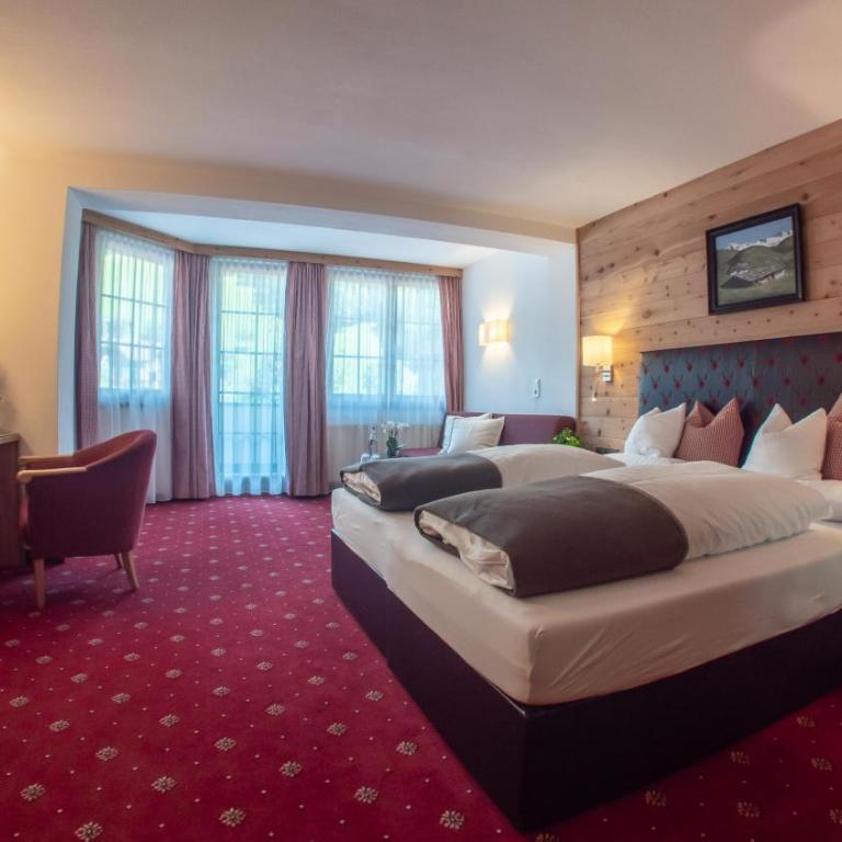 Hotel Tipotsch - Doppelzimmer mit Balkon - 4
