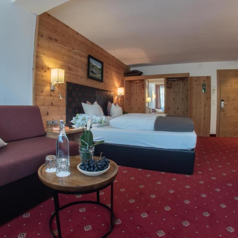 Hotel Tipotsch - Doppelzimmer mit Balkon - 5