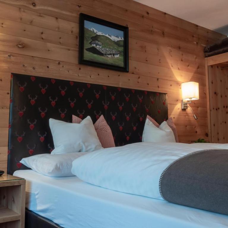 Hotel Tipotsch - Doppelzimmer mit Balkon - 7