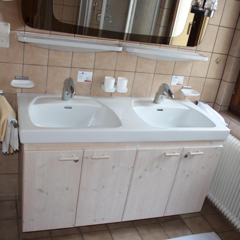 Haus Gassner - Superior One-Bedroom Apartment with Balcony - 11