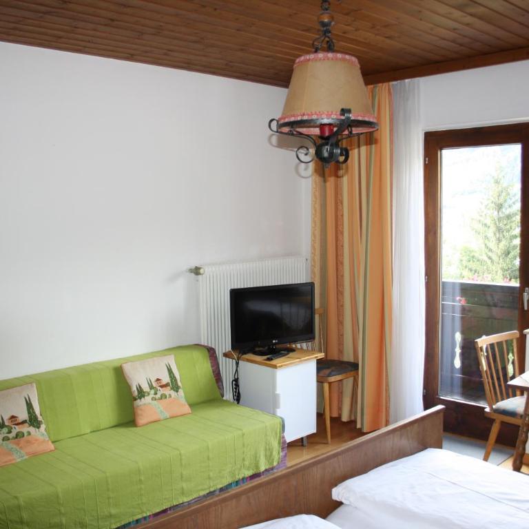 Haus Gassner - Two-Bedroom Apartment with Balcony - 7