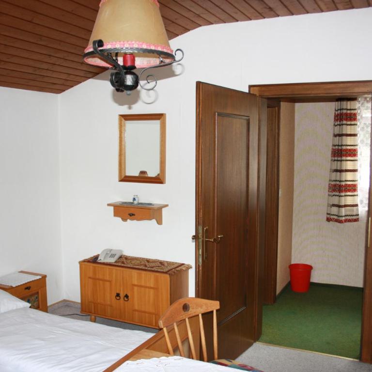 Haus Gassner - Double Room with Balcony - 11