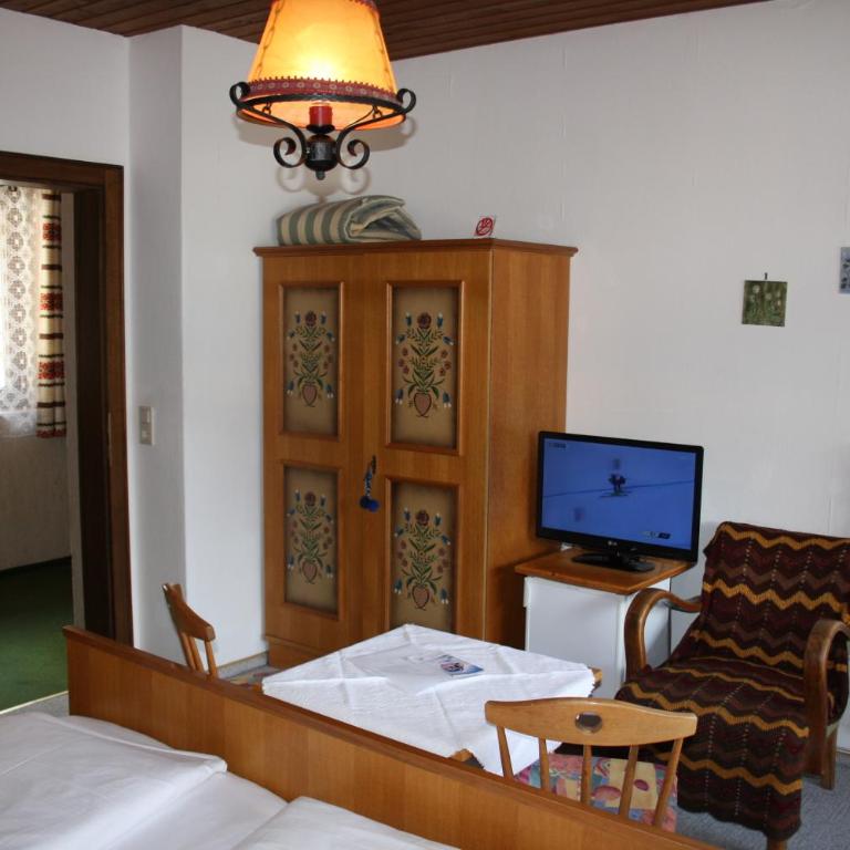 Haus Gassner - Double Room with Balcony - 17