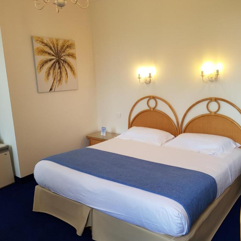 Hôtel de Charme Brise Marine - Chambre Double avec Balcon - Vue sur Ville - 2