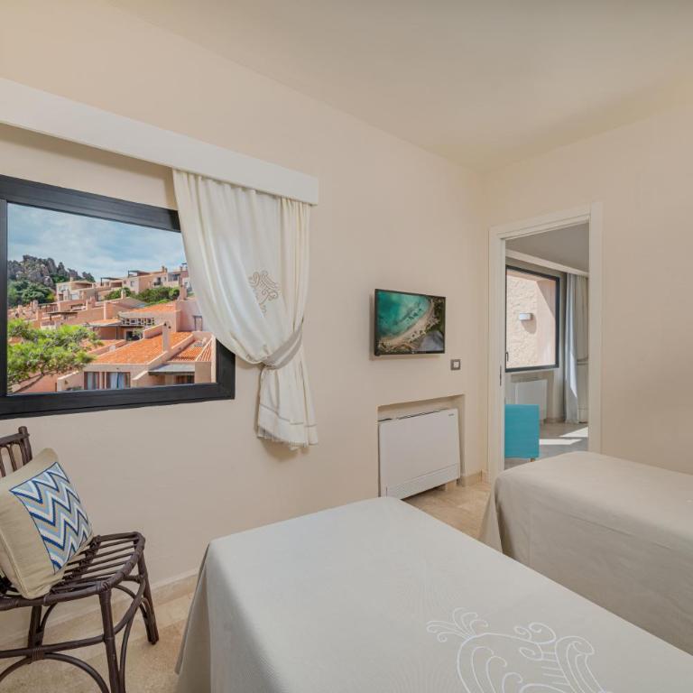 Hotel Cala Lunga - Sistemazione Familiare Prestige con 2 Camere da Letto e Vista Mare Parziale - 5