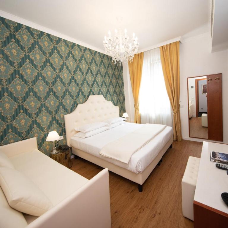 Re Enzo - Camera Familiare Superior - Dependance - 4
