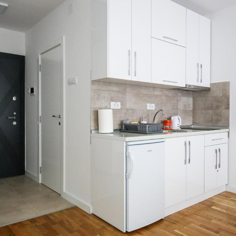 MANIROSI 3 apartman - One-Bedroom Apartment - 9