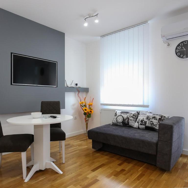 MANIROSI 3 apartman - One-Bedroom Apartment - 2