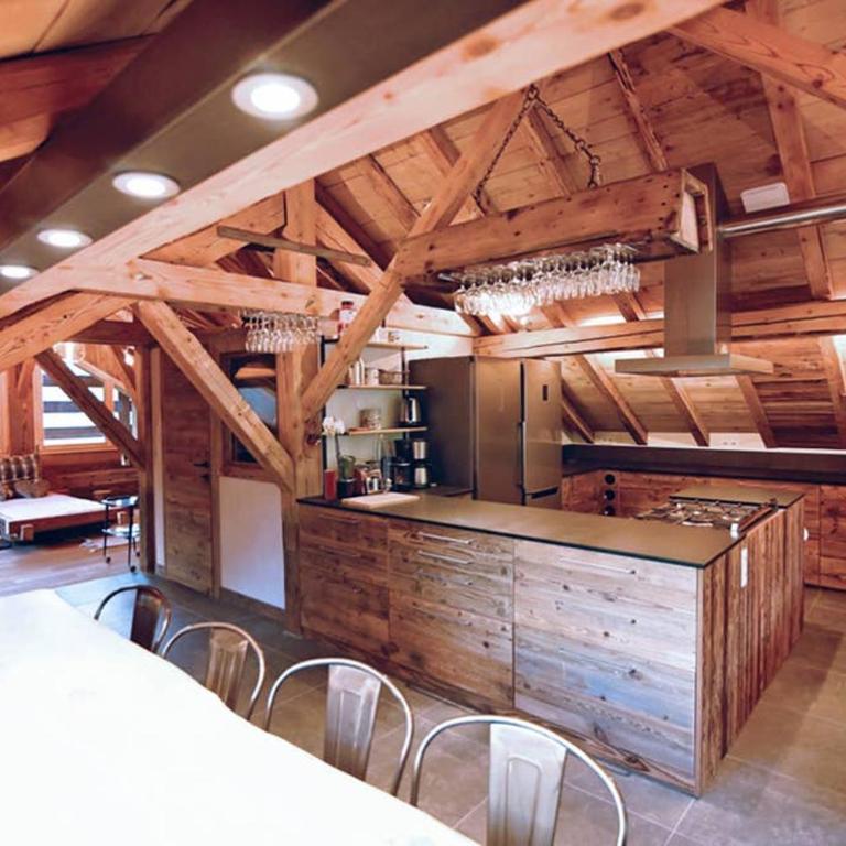 chalet coup de coeur+véhicule 4*4 ; 9 places à dispo - Maison 5 Chambres - 9