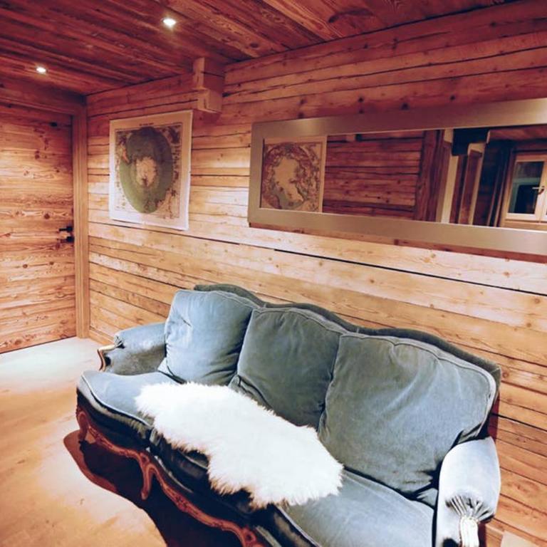 chalet coup de coeur+véhicule 4*4 ; 9 places à dispo - Maison 5 Chambres - 23