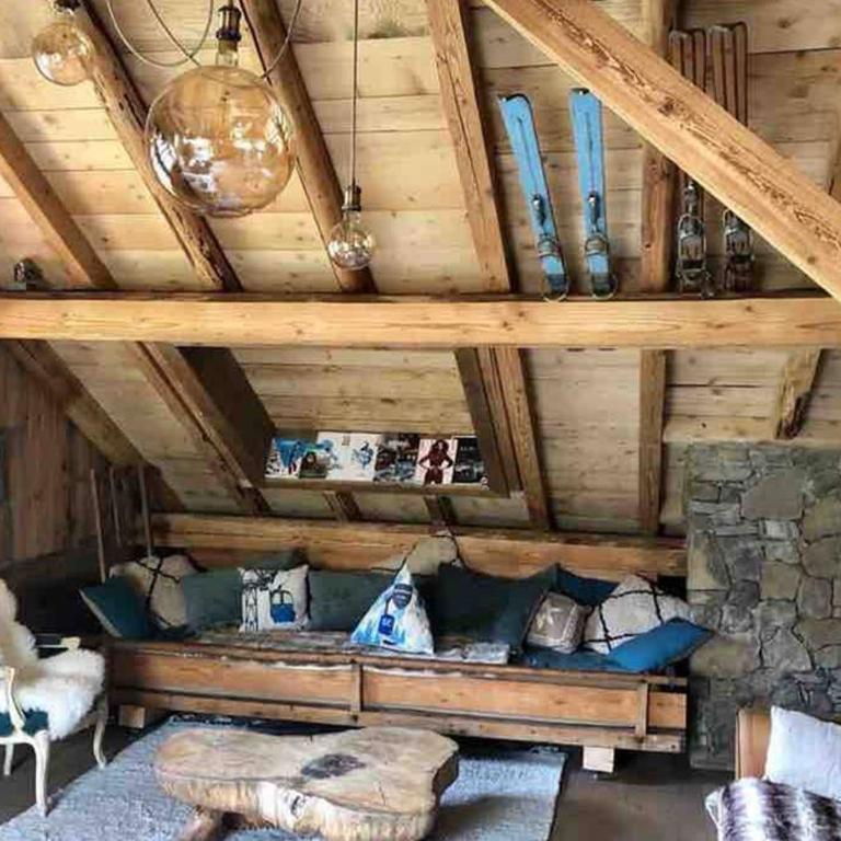 chalet coup de coeur+véhicule 4*4 ; 9 places à dispo - Maison 5 Chambres - 26