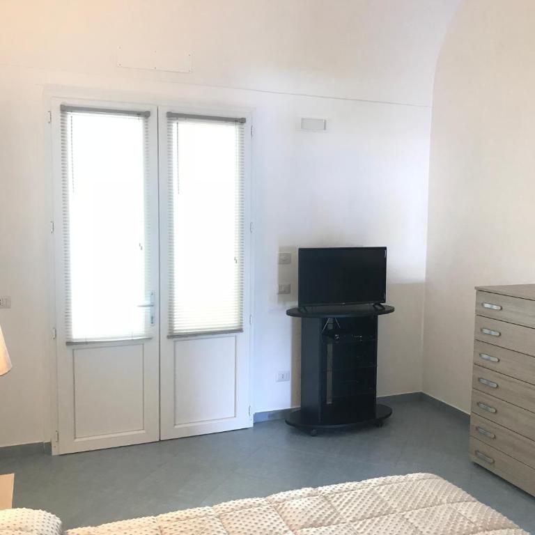 IMMOBILEVANTE - LUISA - Appartamento con 1 Camera da Letto, Balcone e Vista Mare - 5