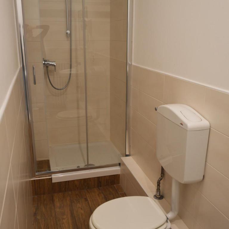 La Maison B - Camera Familiare con Bagno Privato - 6