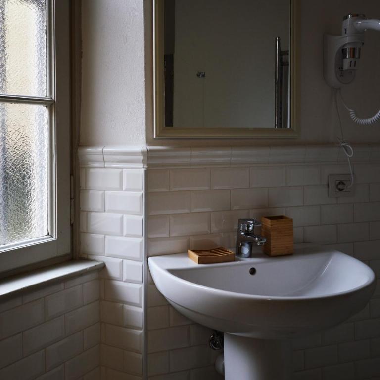 La Maison B - Camera Tripla con Bagno Privato - 6