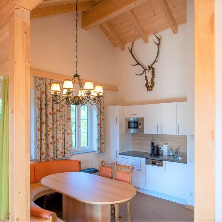 Villa Lilly - Luxus Appartements im Villenviertel - Deluxe Apartment - 13