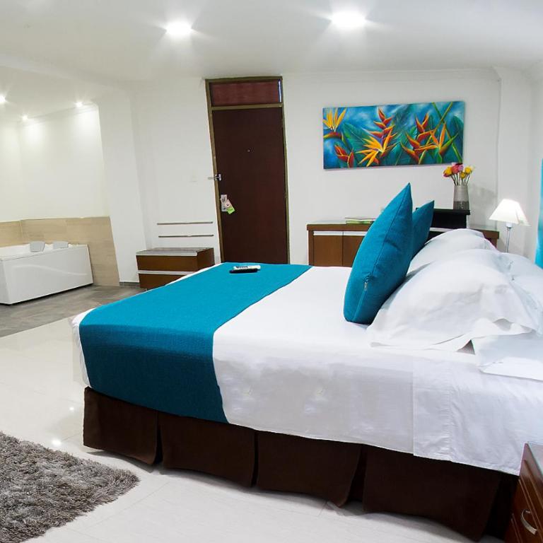 Hotel Caquetá Real HSC - Habitación Doble Deluxe (2 adultos + 1 niño) - 7