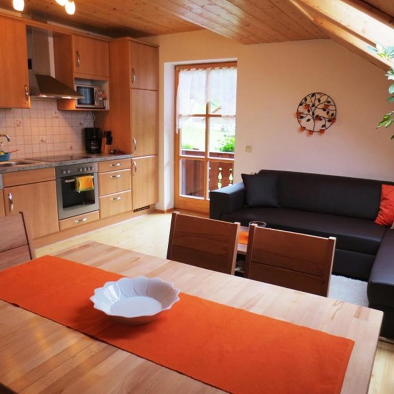 Bio-Bauernhof Vordergrubenbach - Familie Oberascher - Apartment mit 2 Schlafzimmern - 1
