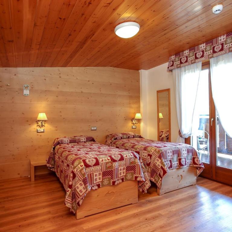 Albergo Adele - Camera Superior Matrimoniale/Doppia con Letti Singoli con Terrazza - 9