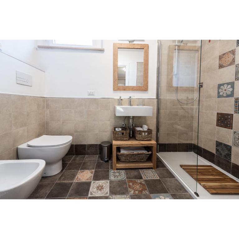 Le Due Torri - Camera Matrimoniale con Bagno Privato - 8
