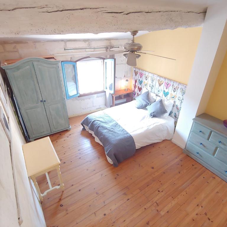 Charmante maison arlésienne à l'ombre des Arènes, de 2 à 5p - Vacation Home - 41